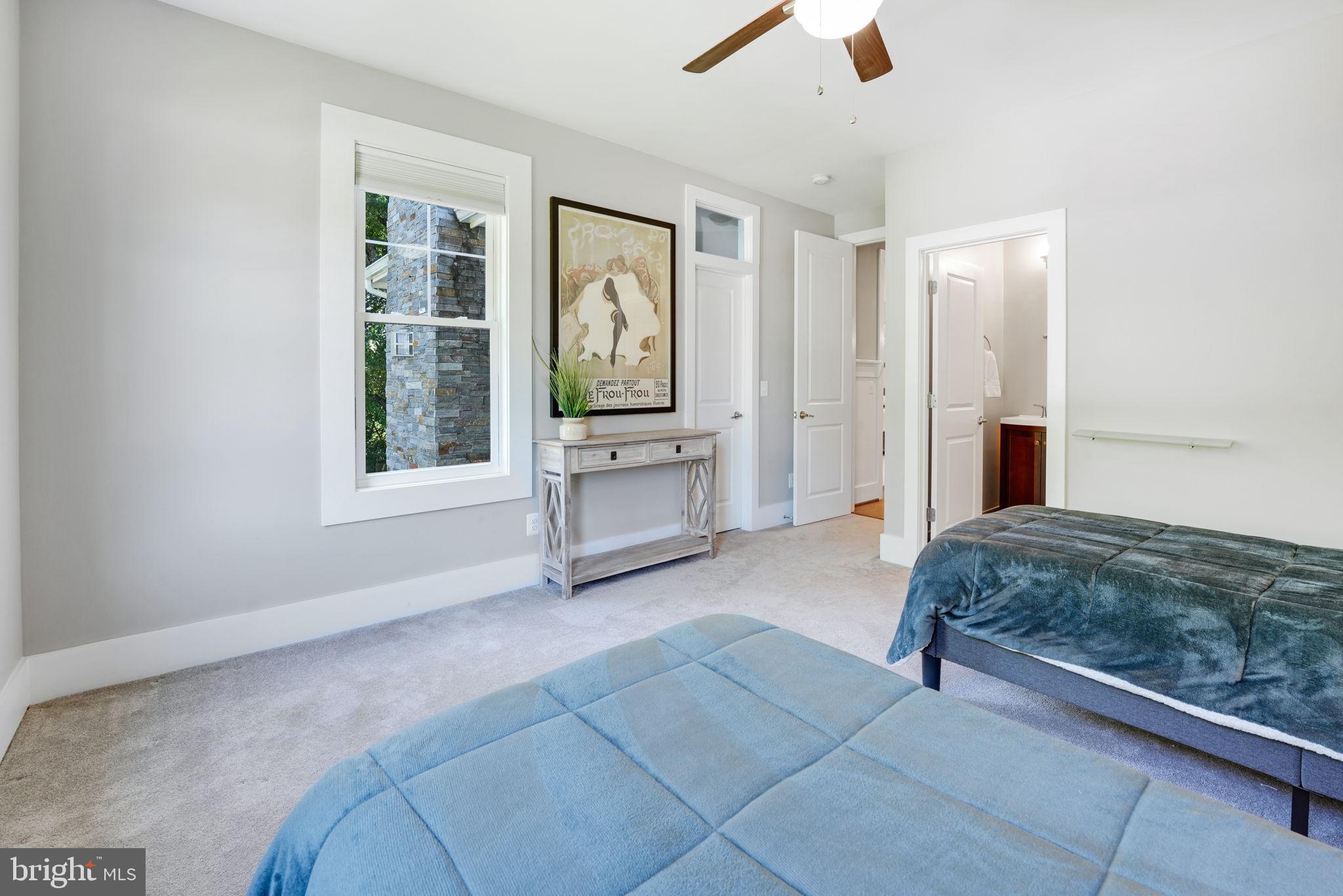 303 TAPAWINGO ROAD SE