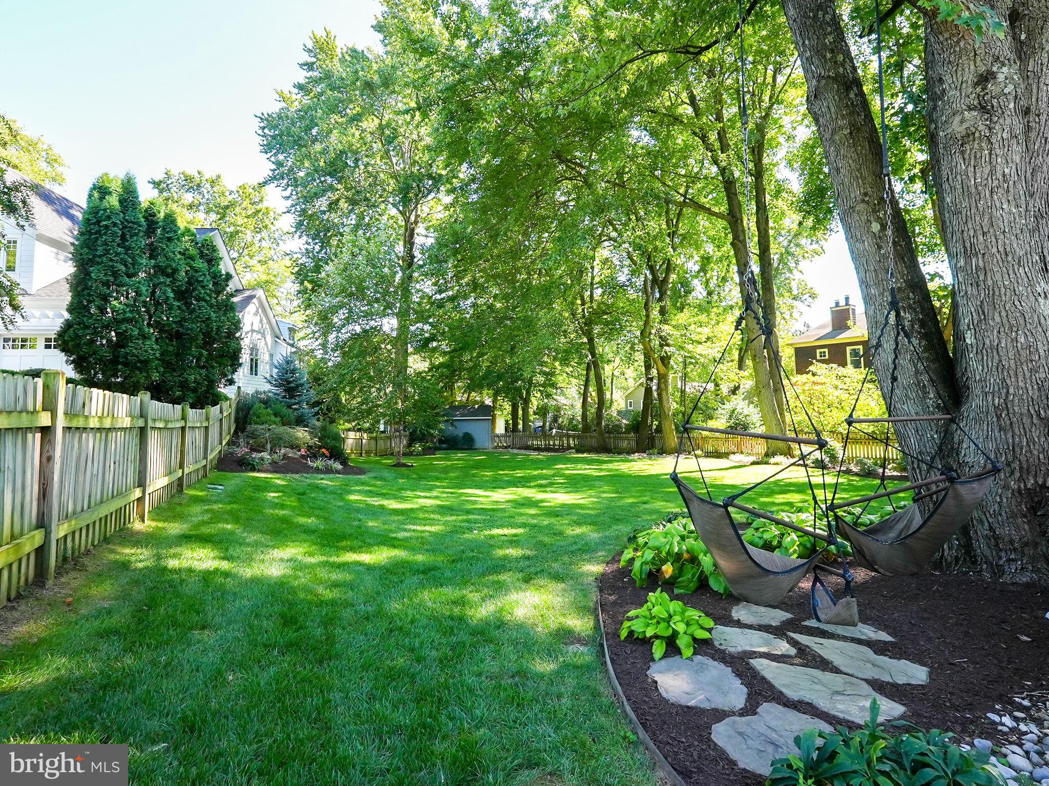 303 TAPAWINGO ROAD SE