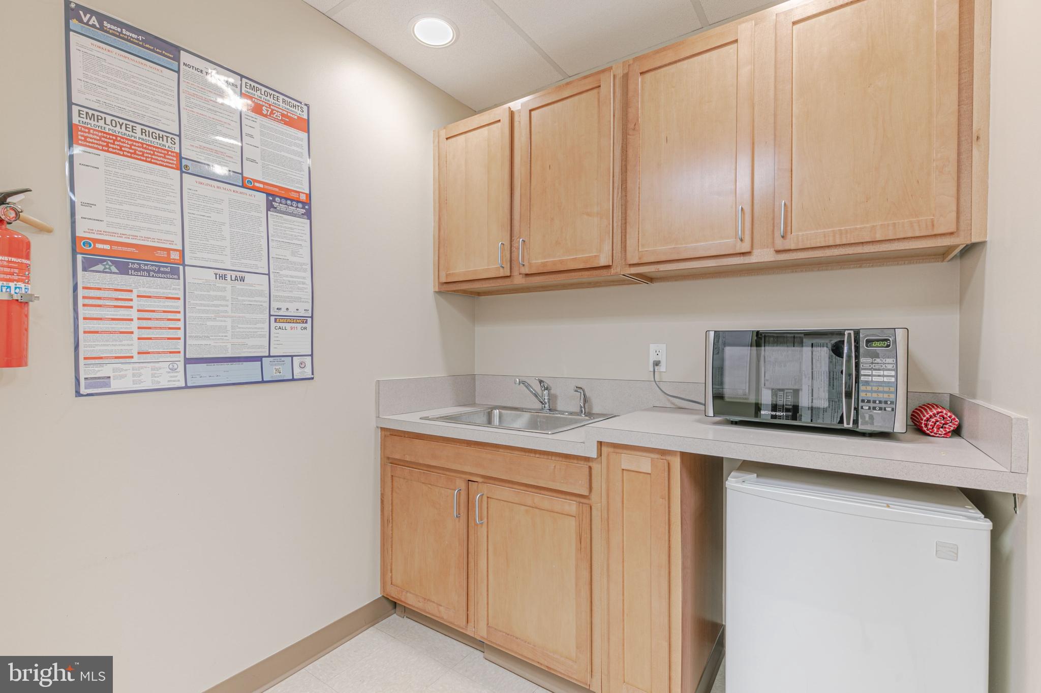 301 Maple AVENUE W Unit: 430