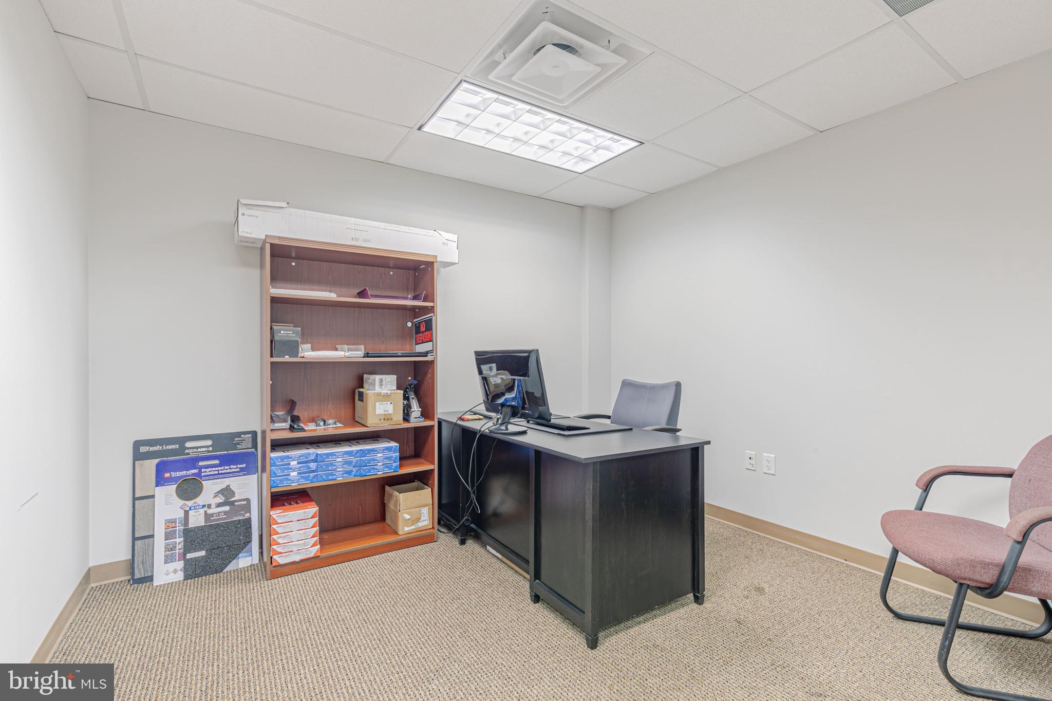 301 Maple AVENUE W Unit: 430