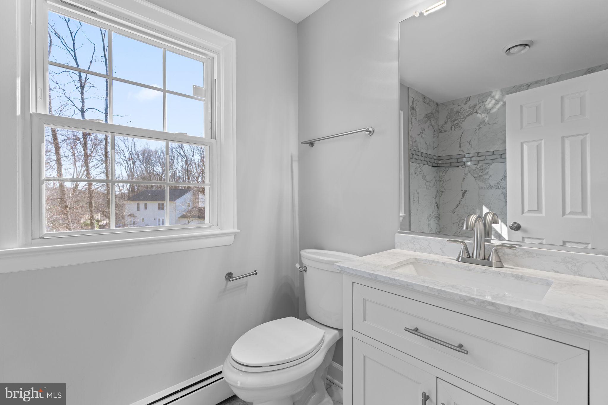 11913 Wayland STREET