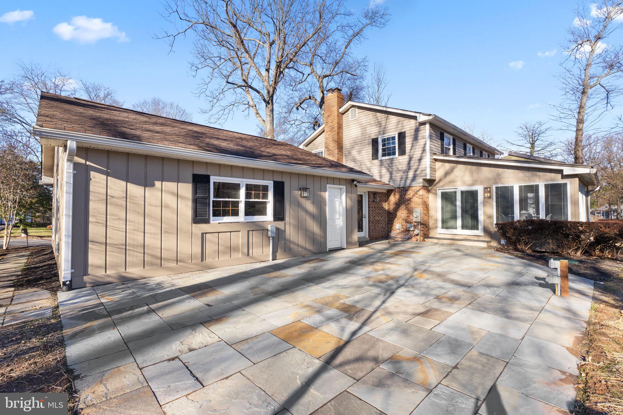 11913 Wayland STREET