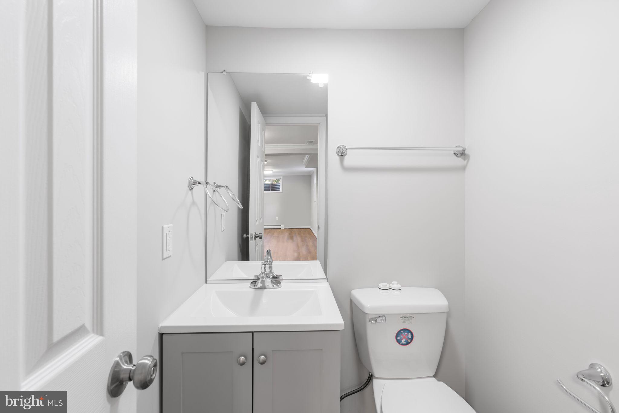 11913 Wayland STREET