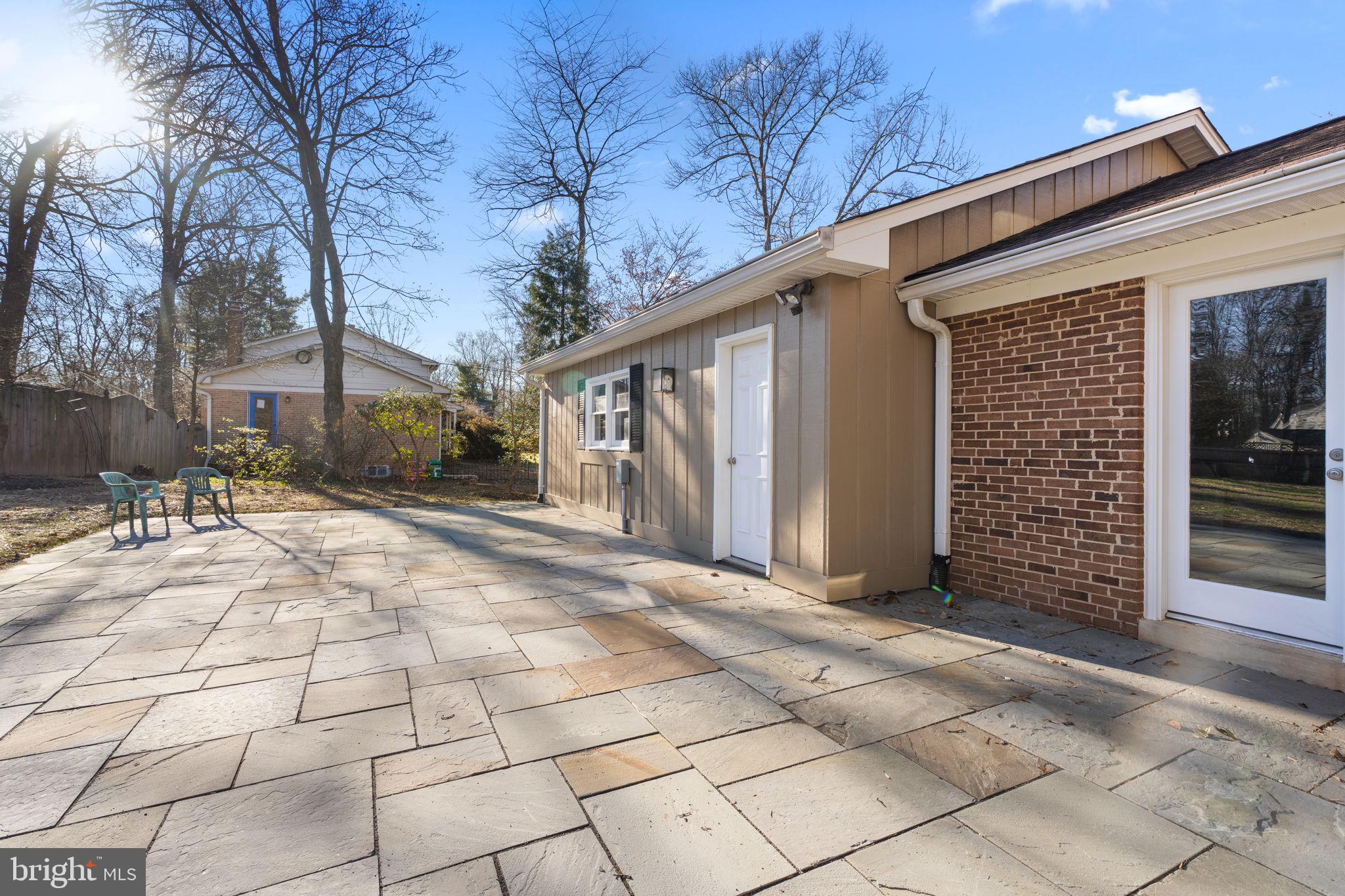 11913 Wayland STREET