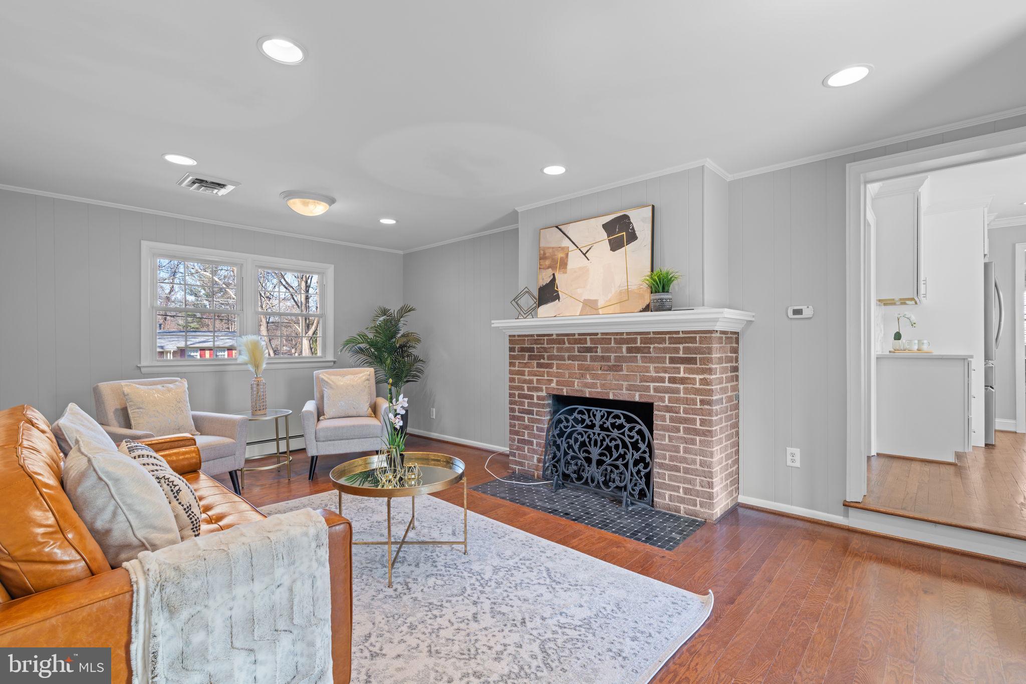 11913 Wayland STREET