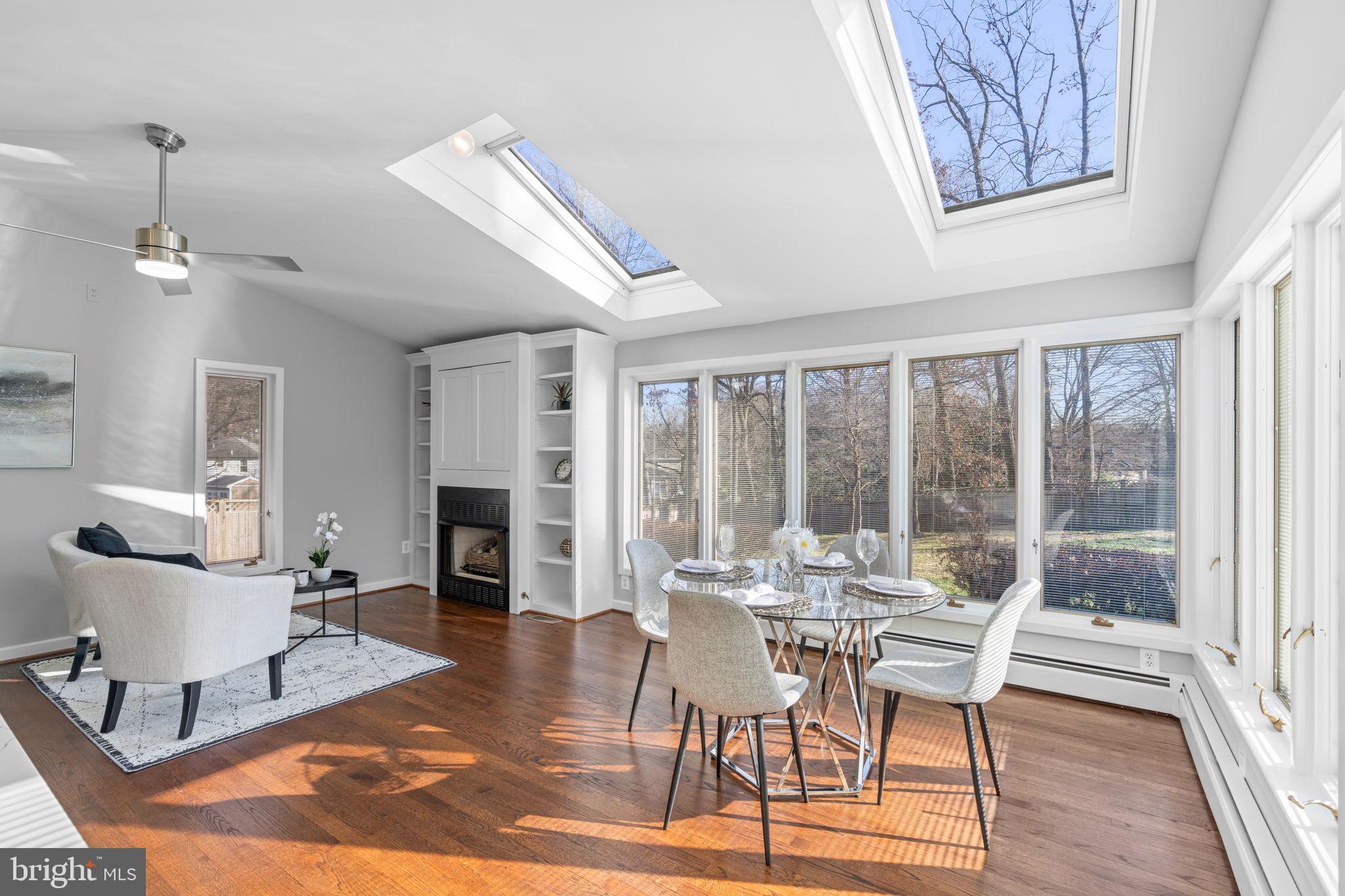 11913 Wayland STREET