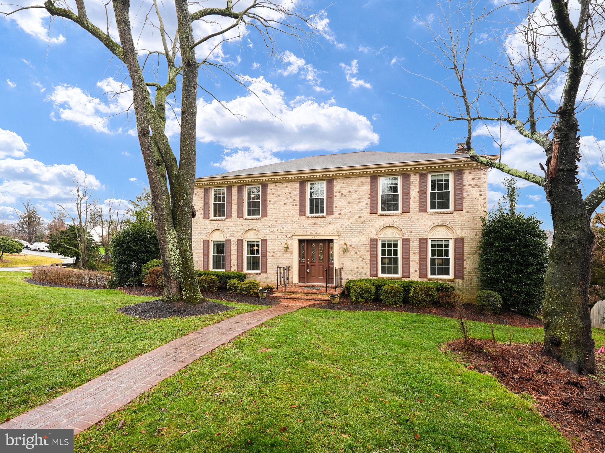 1903 Windsor Hunt COURT