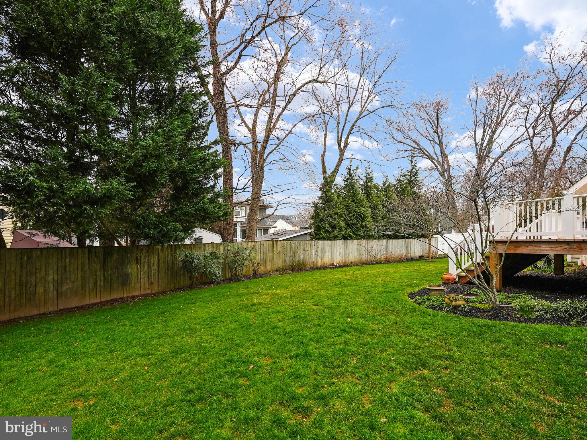 5 Charles Cir SW