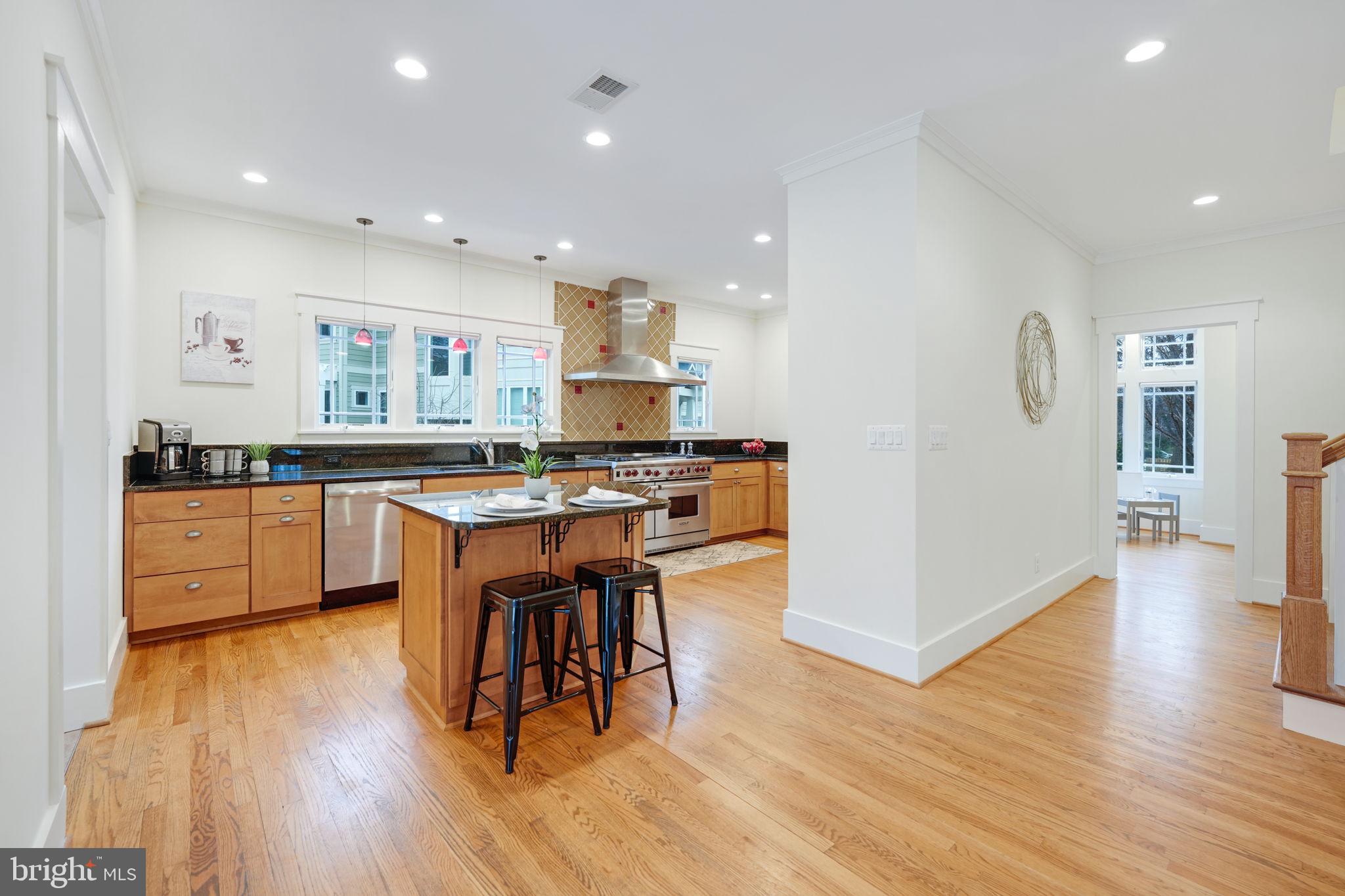5 Charles Cir SW