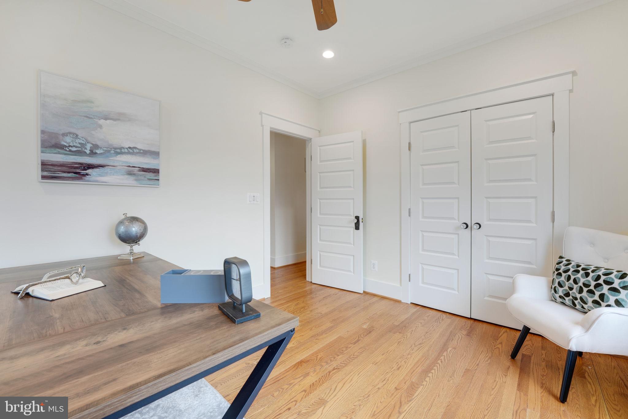 5 Charles Cir SW