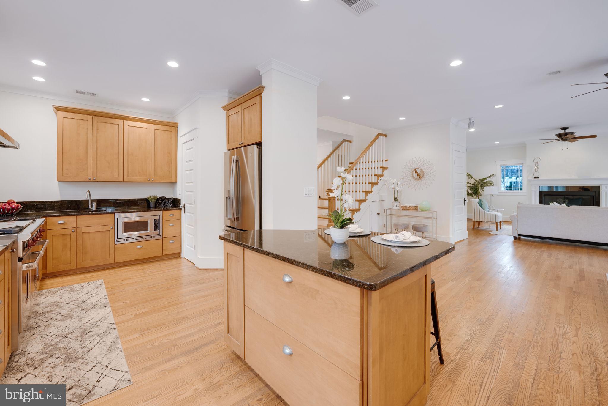 5 Charles Cir SW