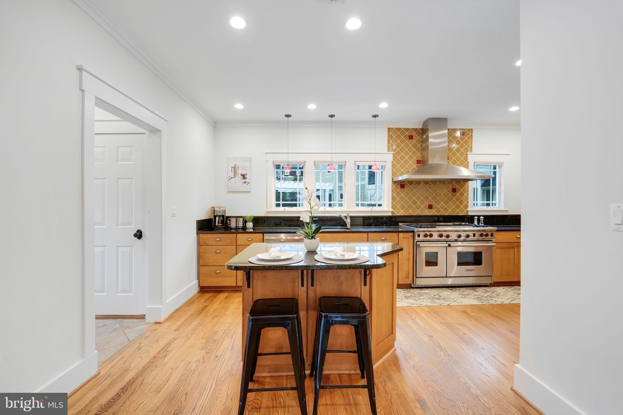 5 Charles Cir SW