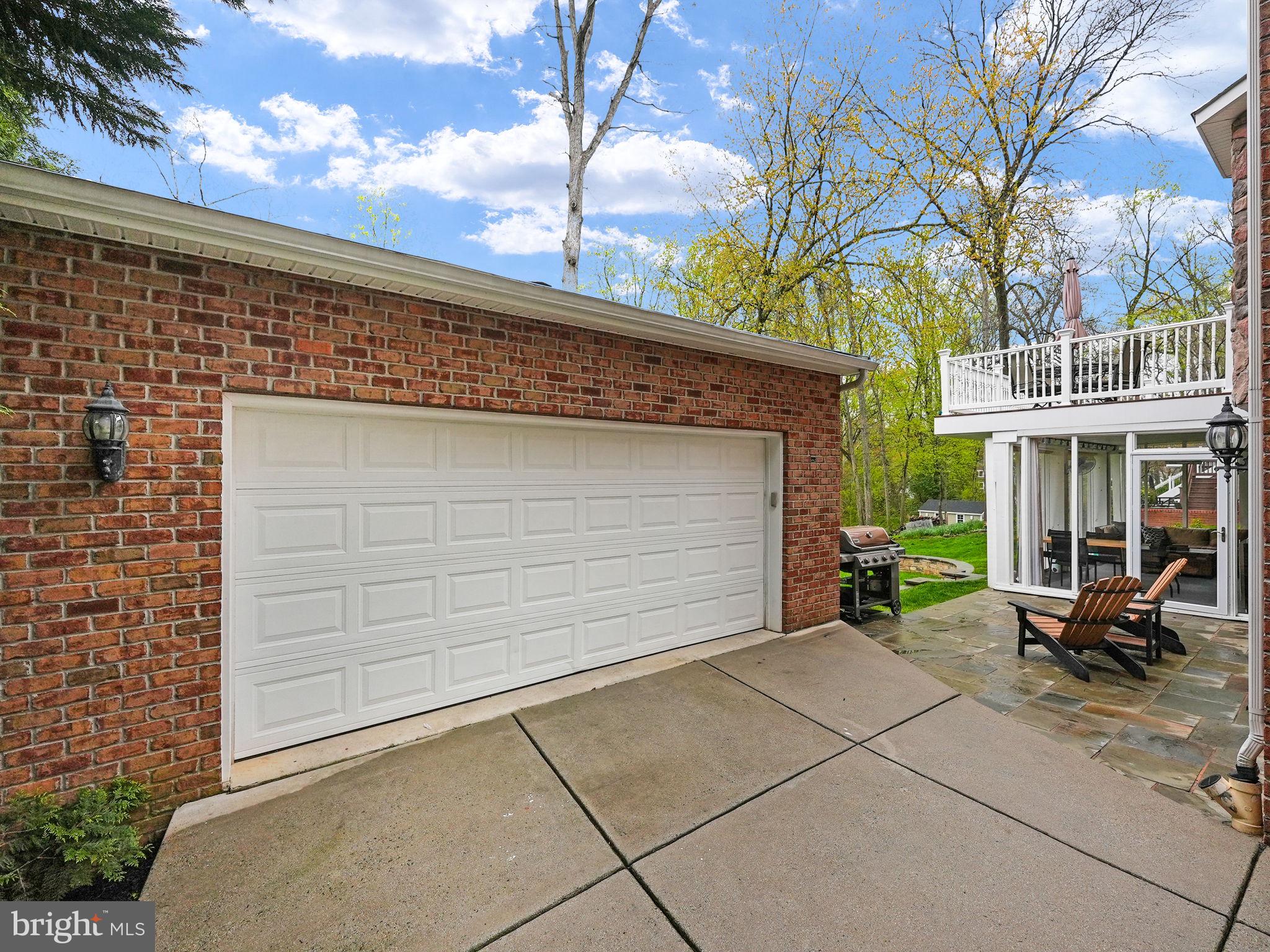 1215 Ross Dr SW