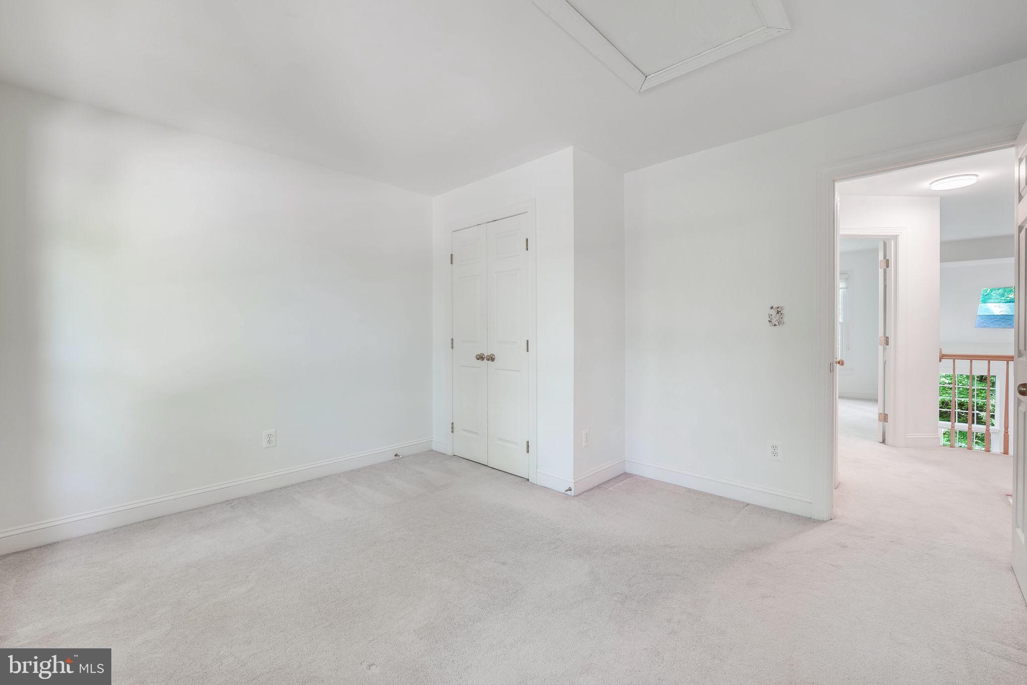 8939 Miller Ln