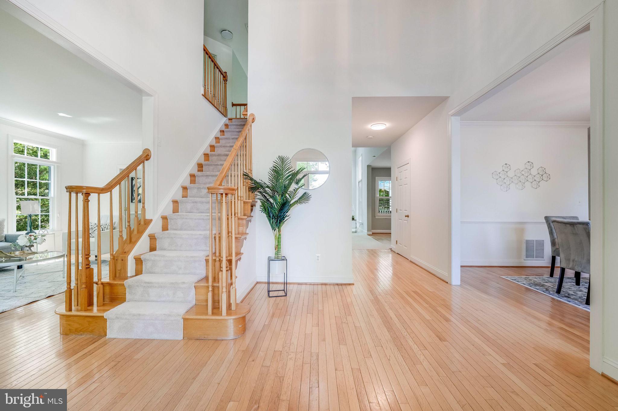 8939 Miller Ln