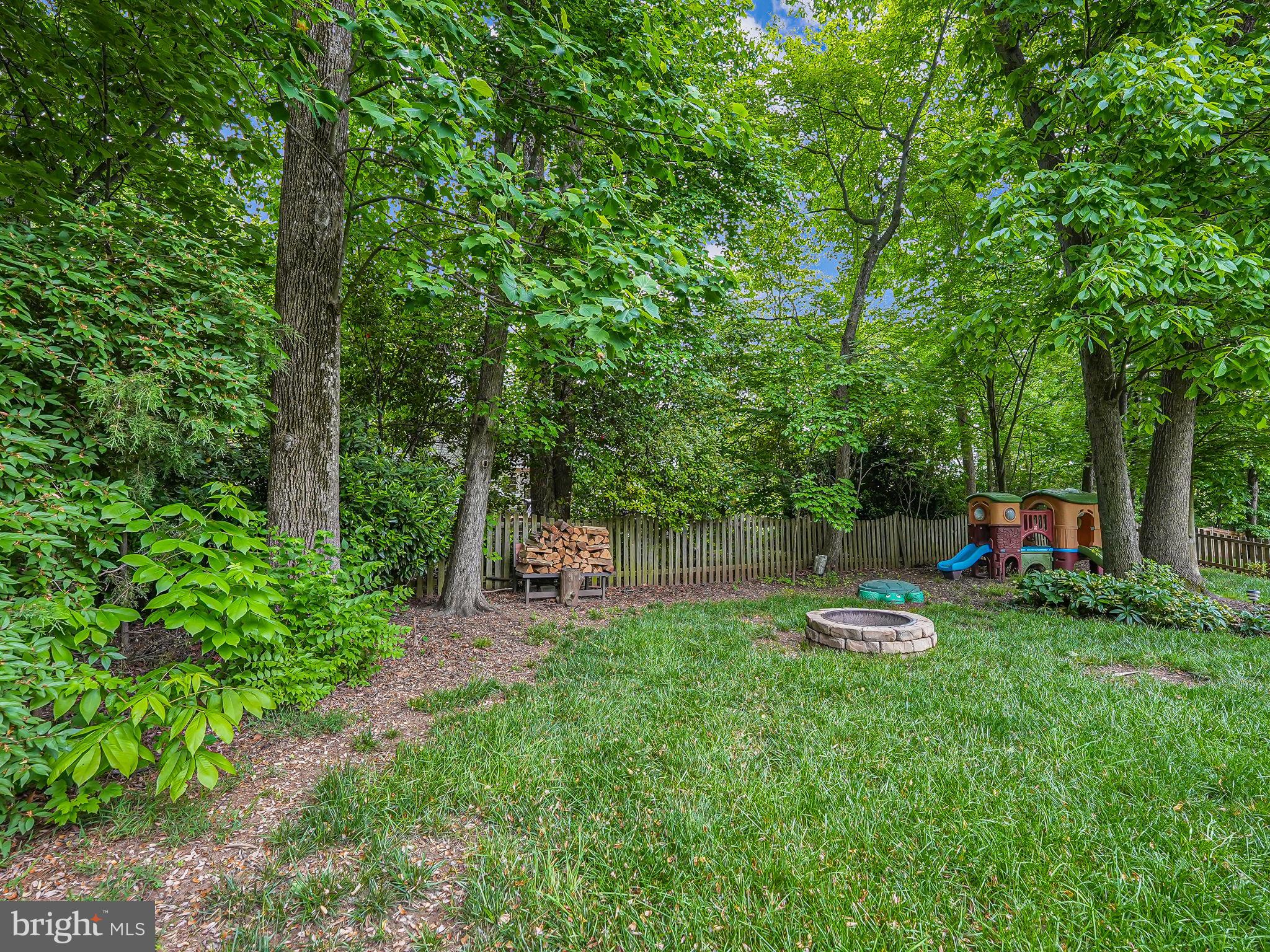 3519 Majestic Pine Ln