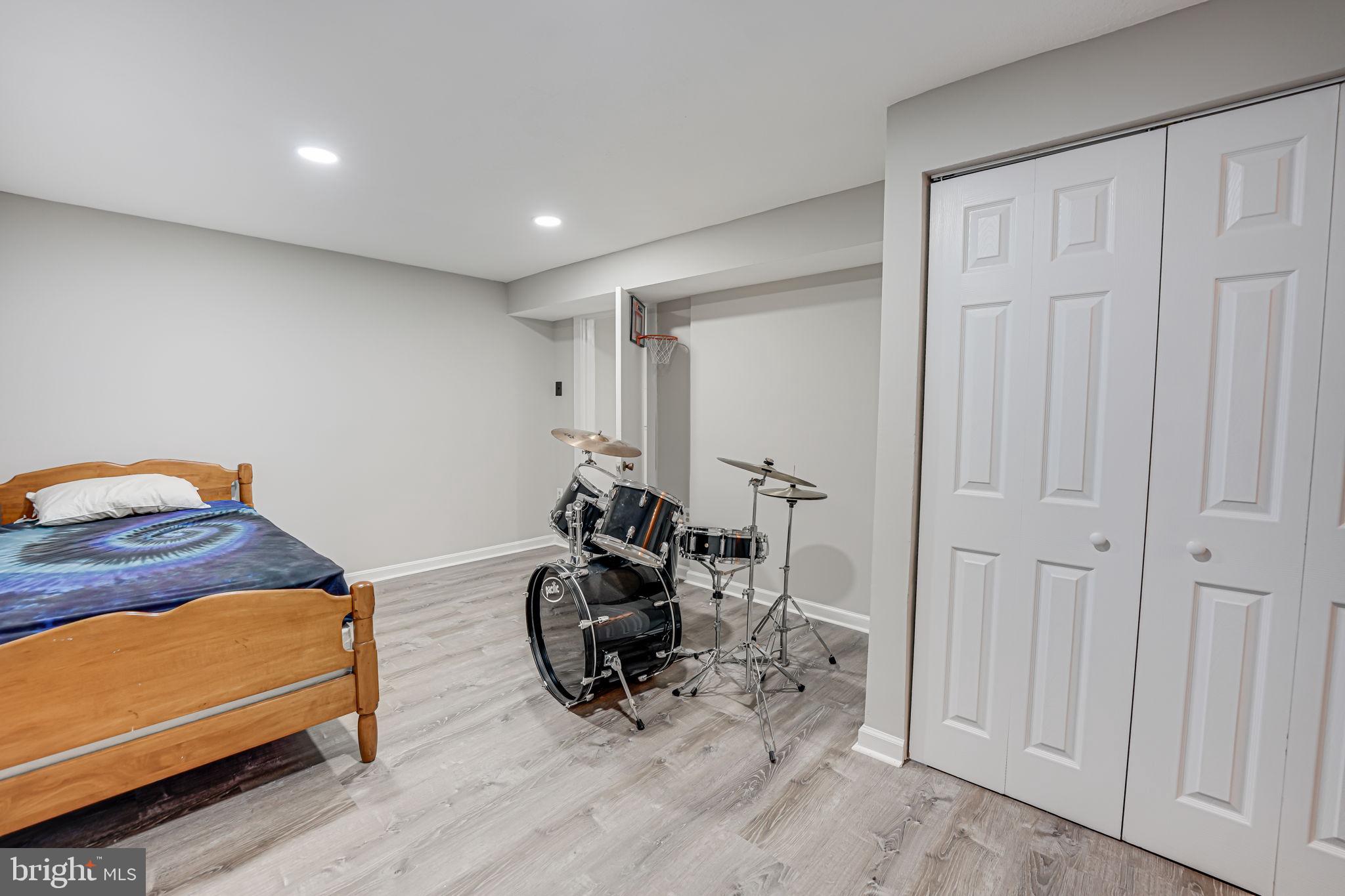 9518 Baccarat Dr