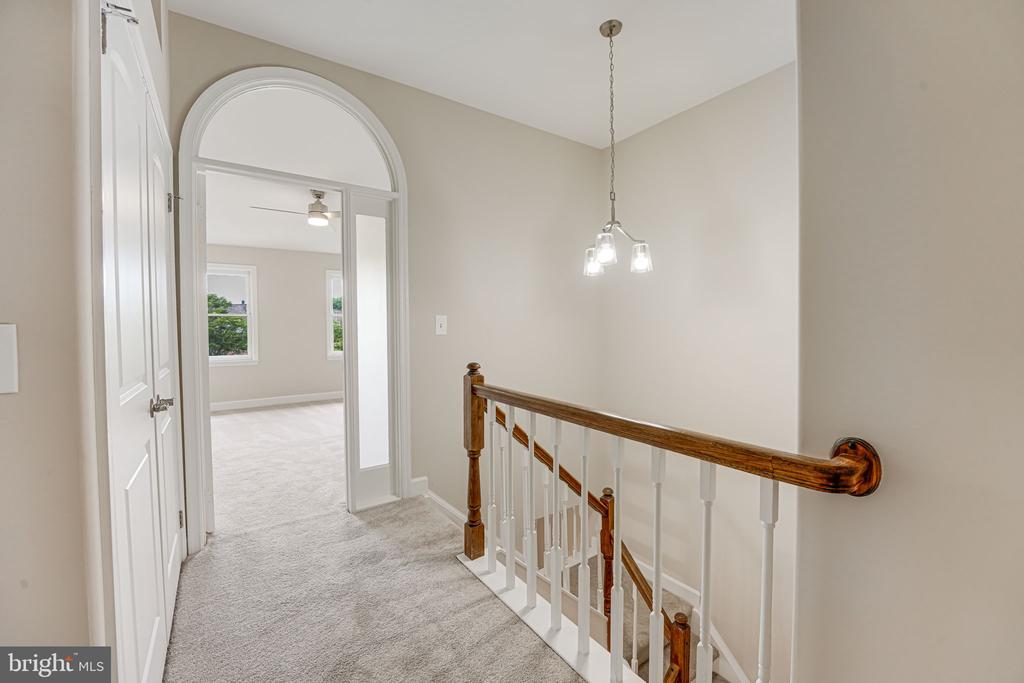 3919 Green Look Ct