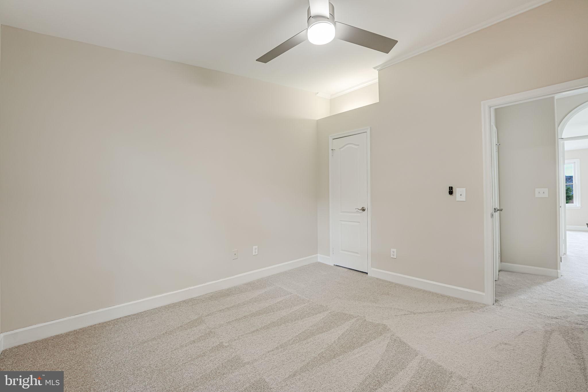 3919 Green Look Ct