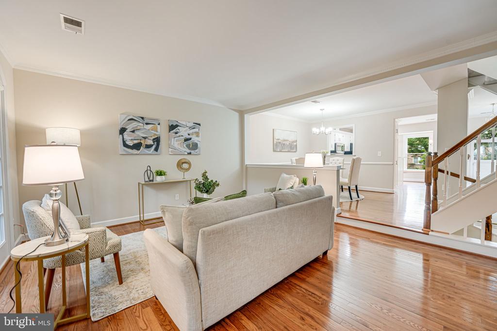 3919 Green Look Ct
