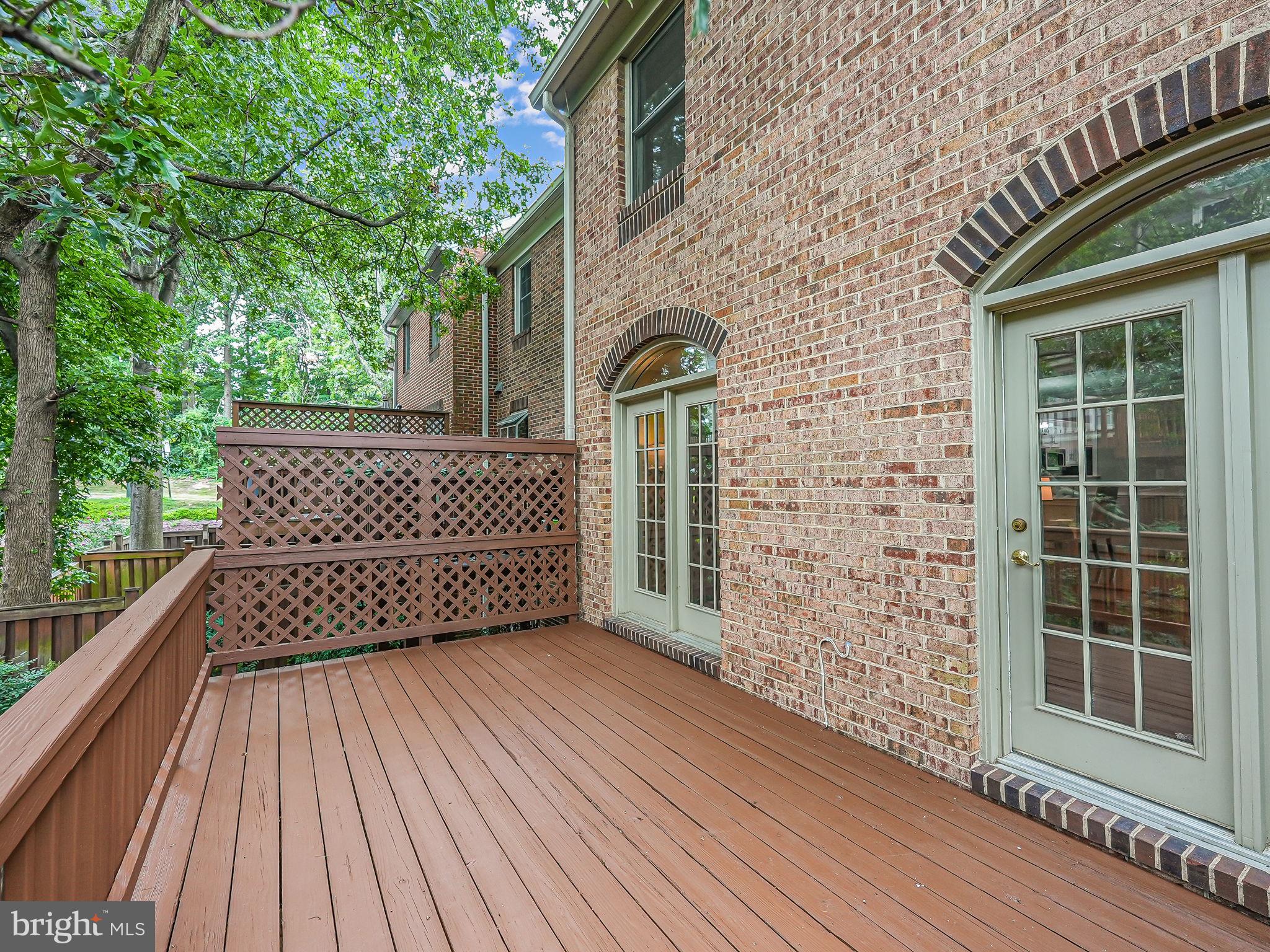 3919 Green Look Ct