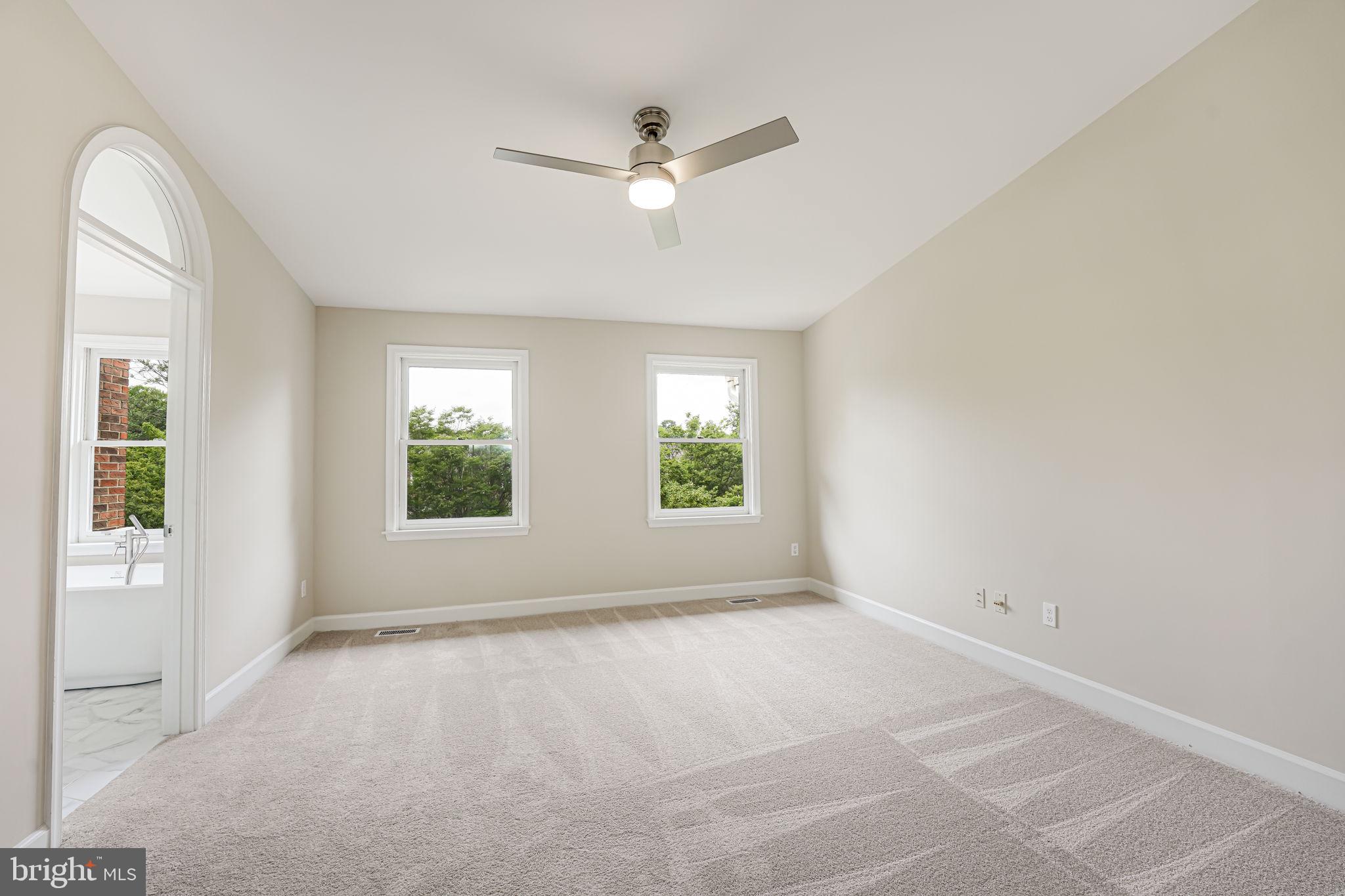 3919 Green Look Ct