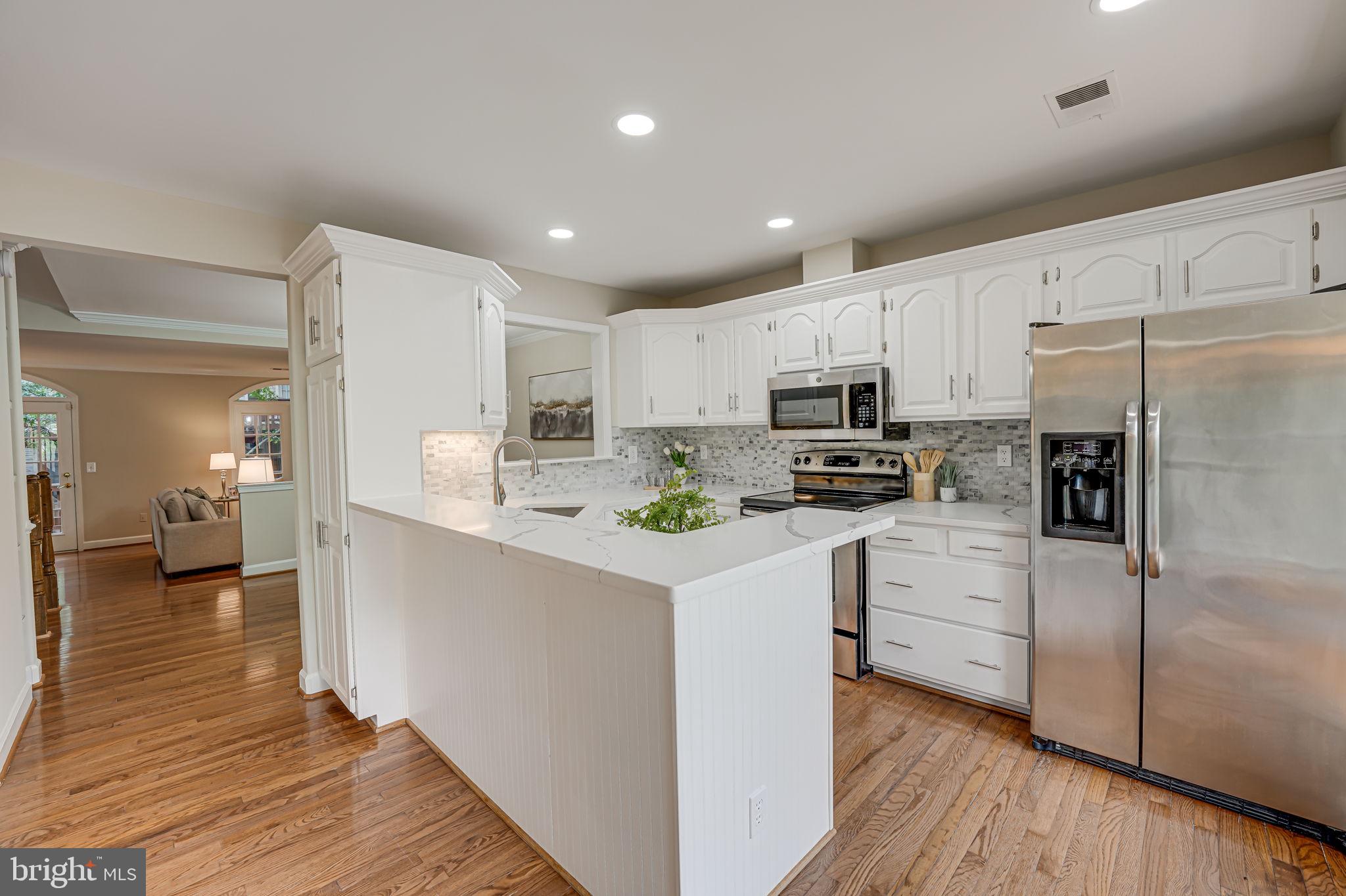 3919 Green Look Ct