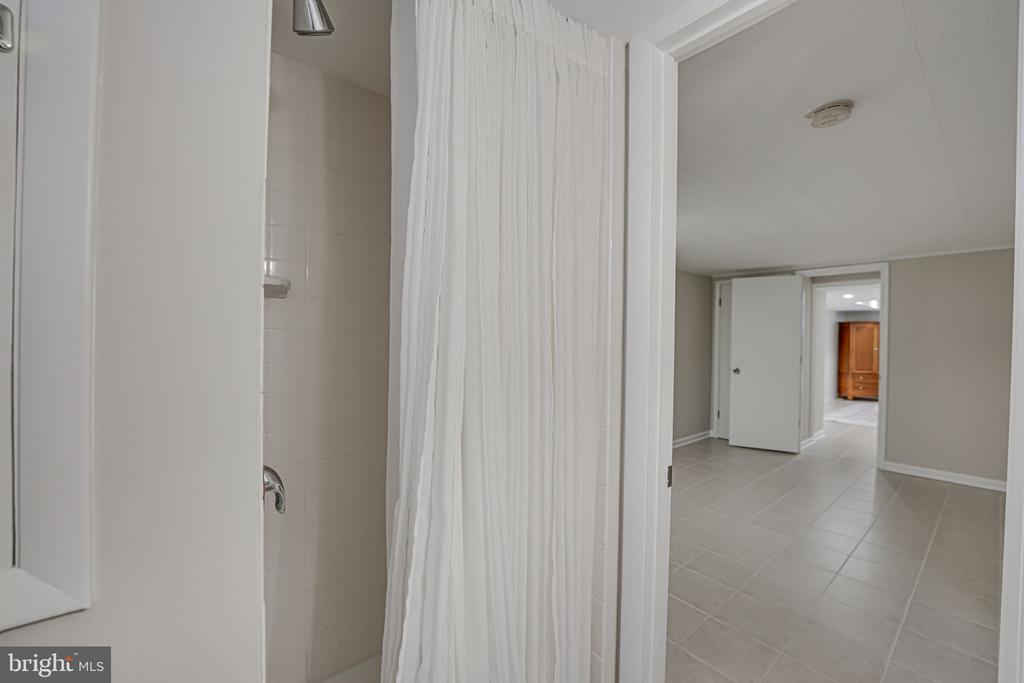 319 Patrick St SW