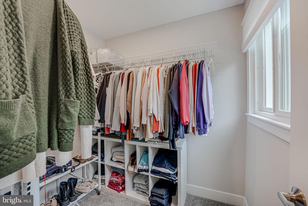 319 Patrick St SW