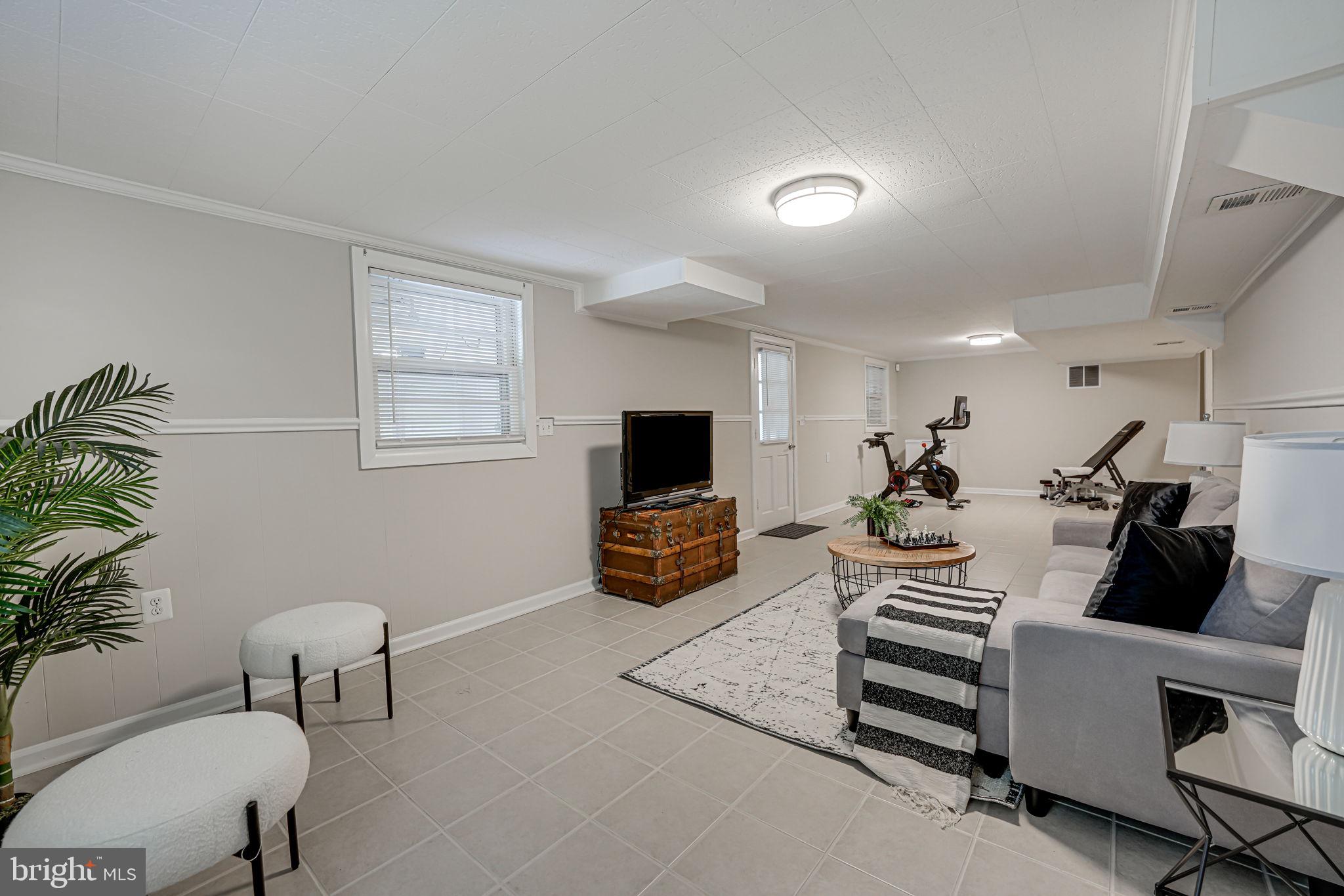 319 Patrick St SW