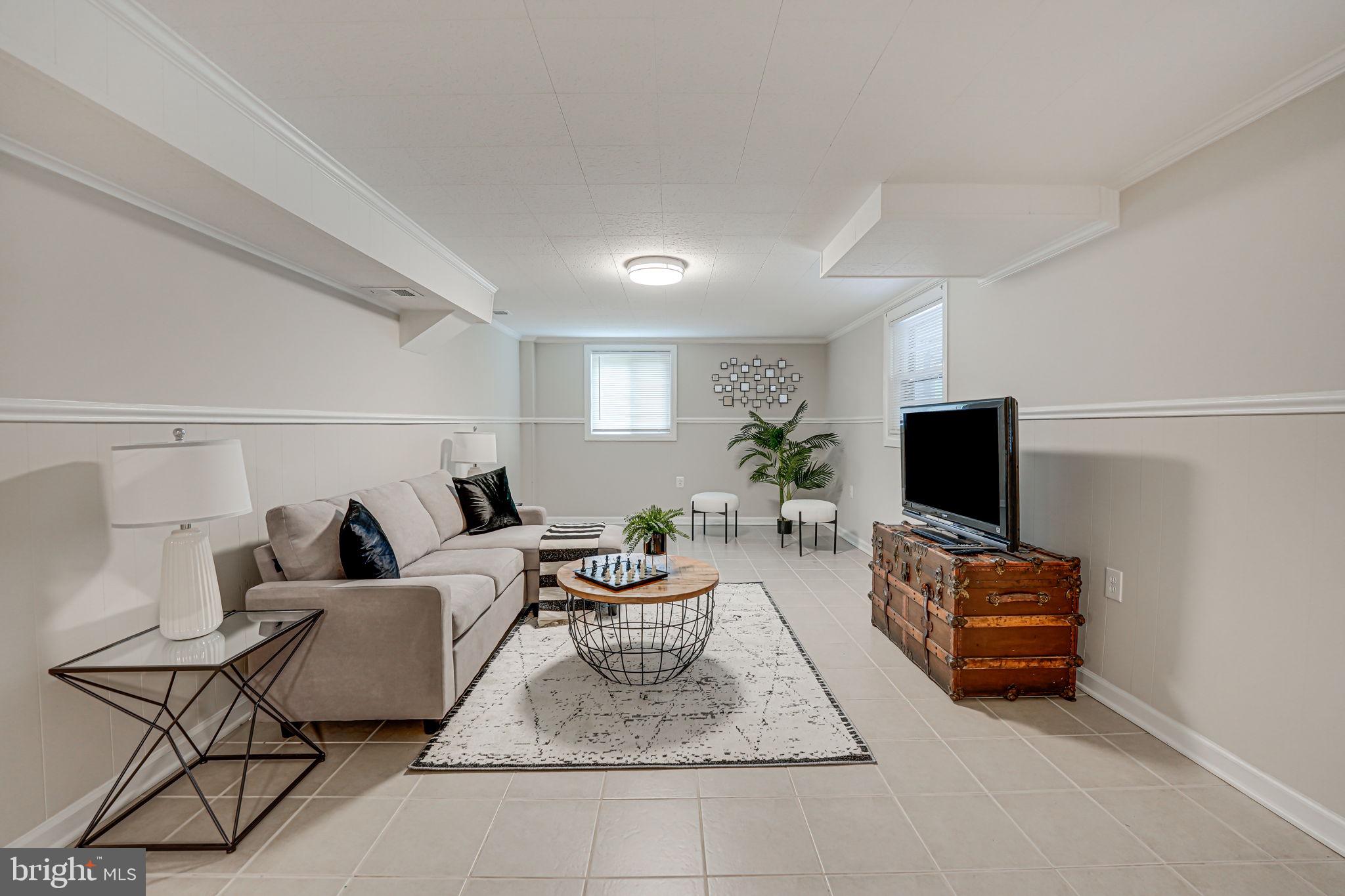 319 Patrick St SW