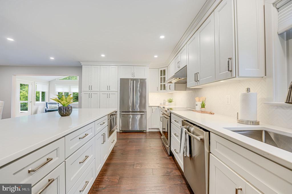 319 Patrick St SW