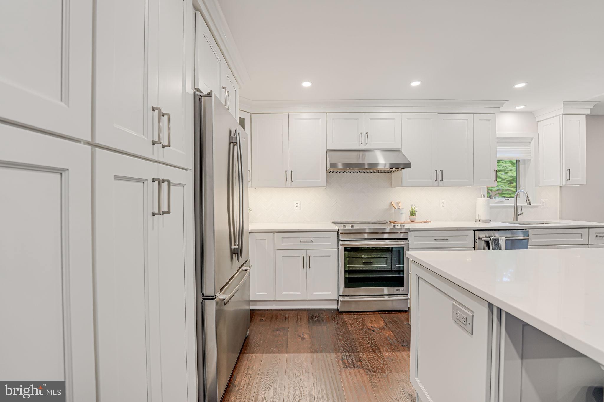 319 Patrick St SW
