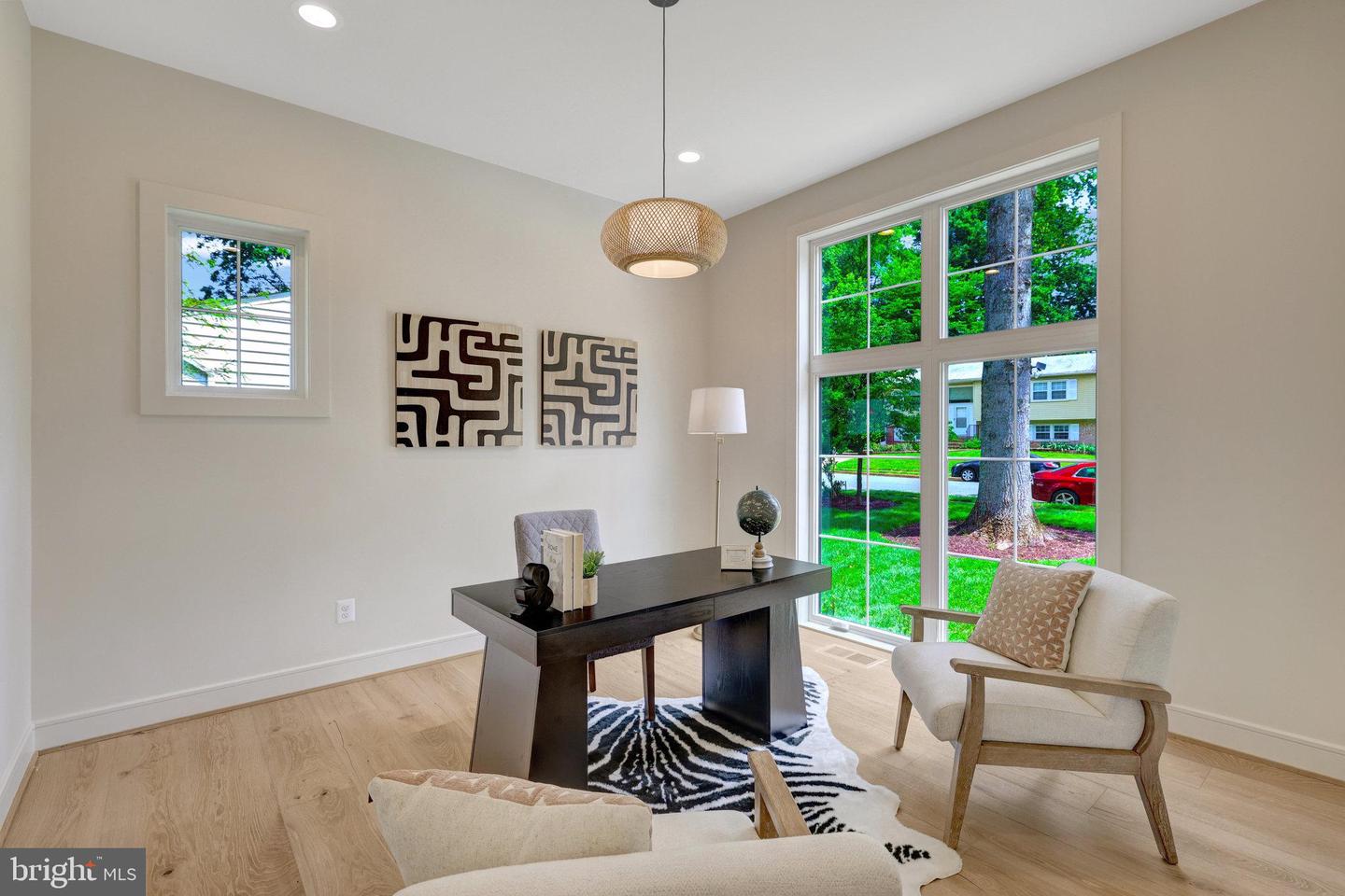 904 Shady Dr SE