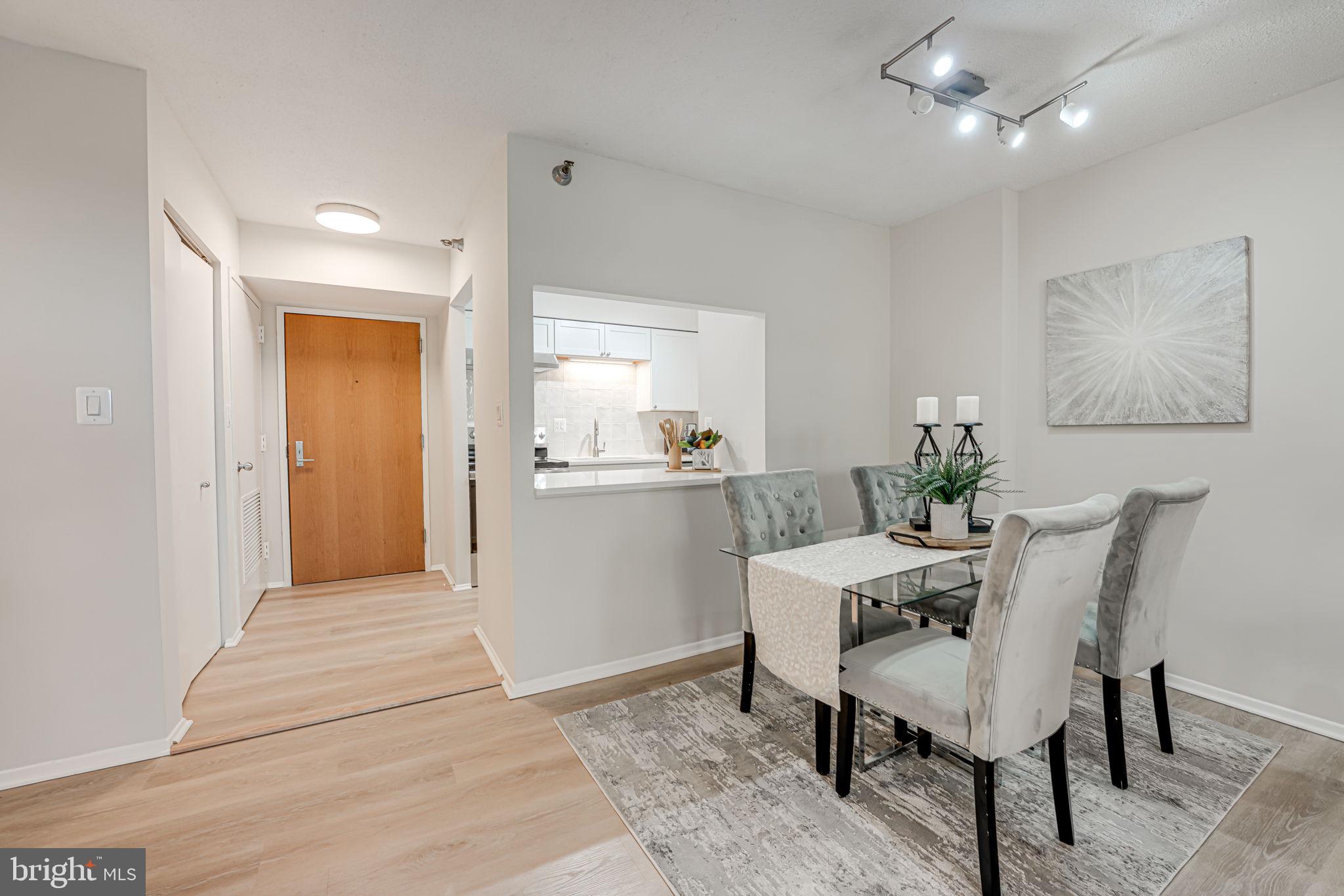 1808 Old Meadow Rd #802