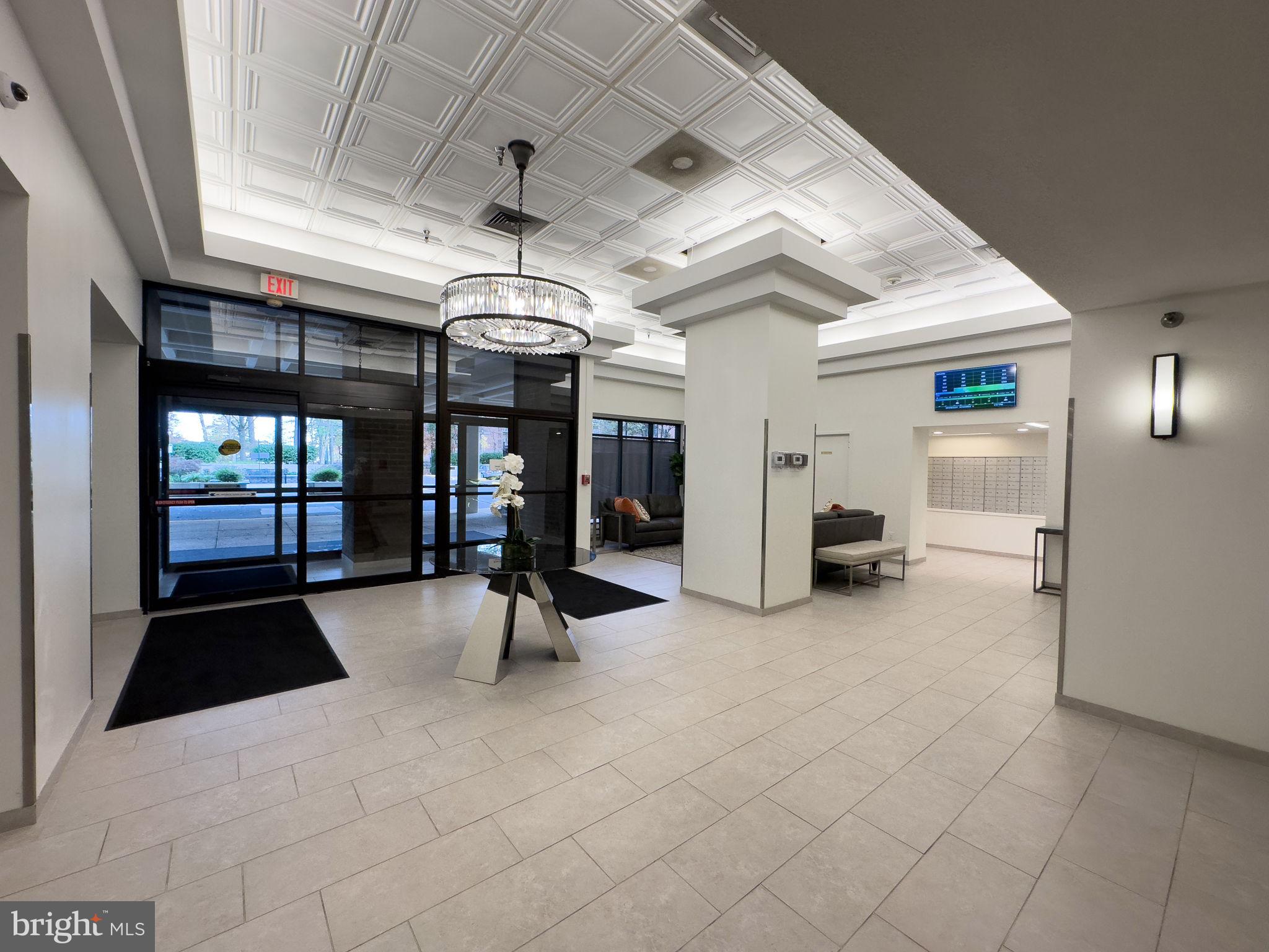 1808 Old Meadow Rd #802