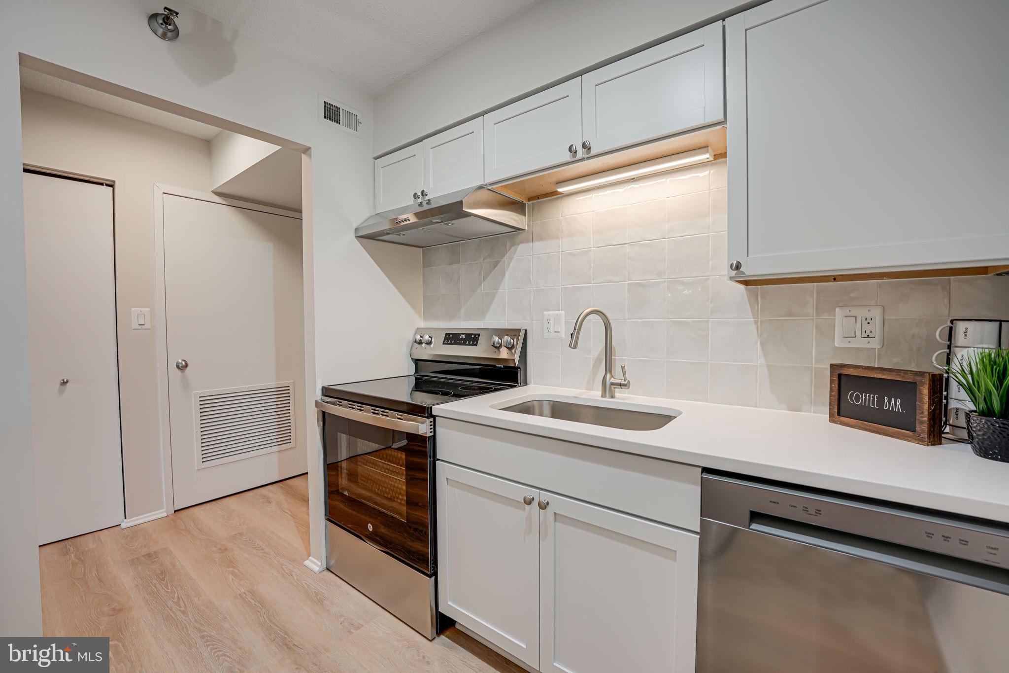 1808 Old Meadow Rd #802