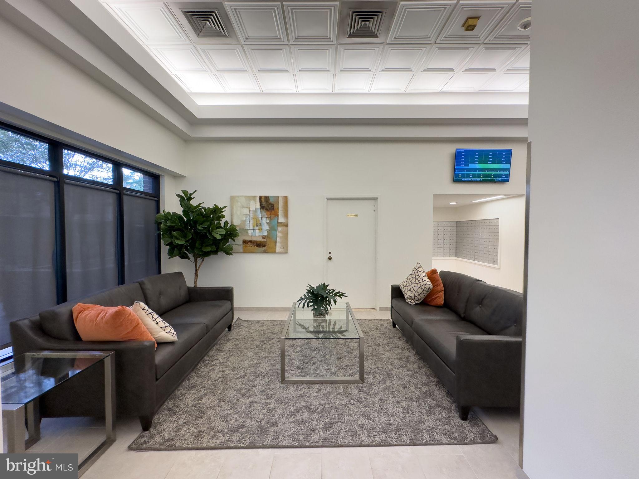 1808 Old Meadow Rd #802