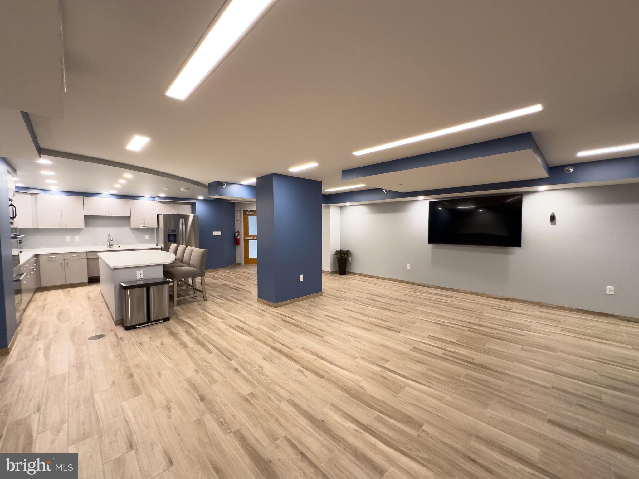 1808 Old Meadow Rd #802