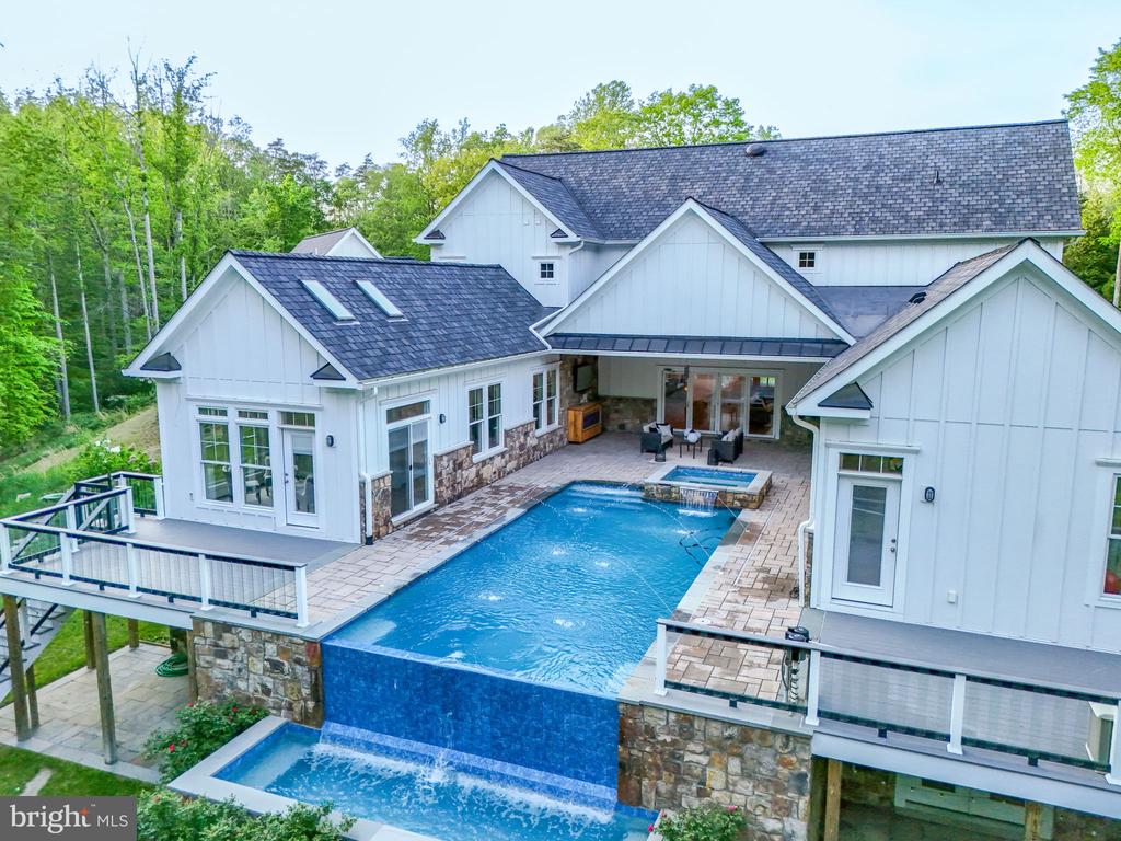 11607 Lawter Ln