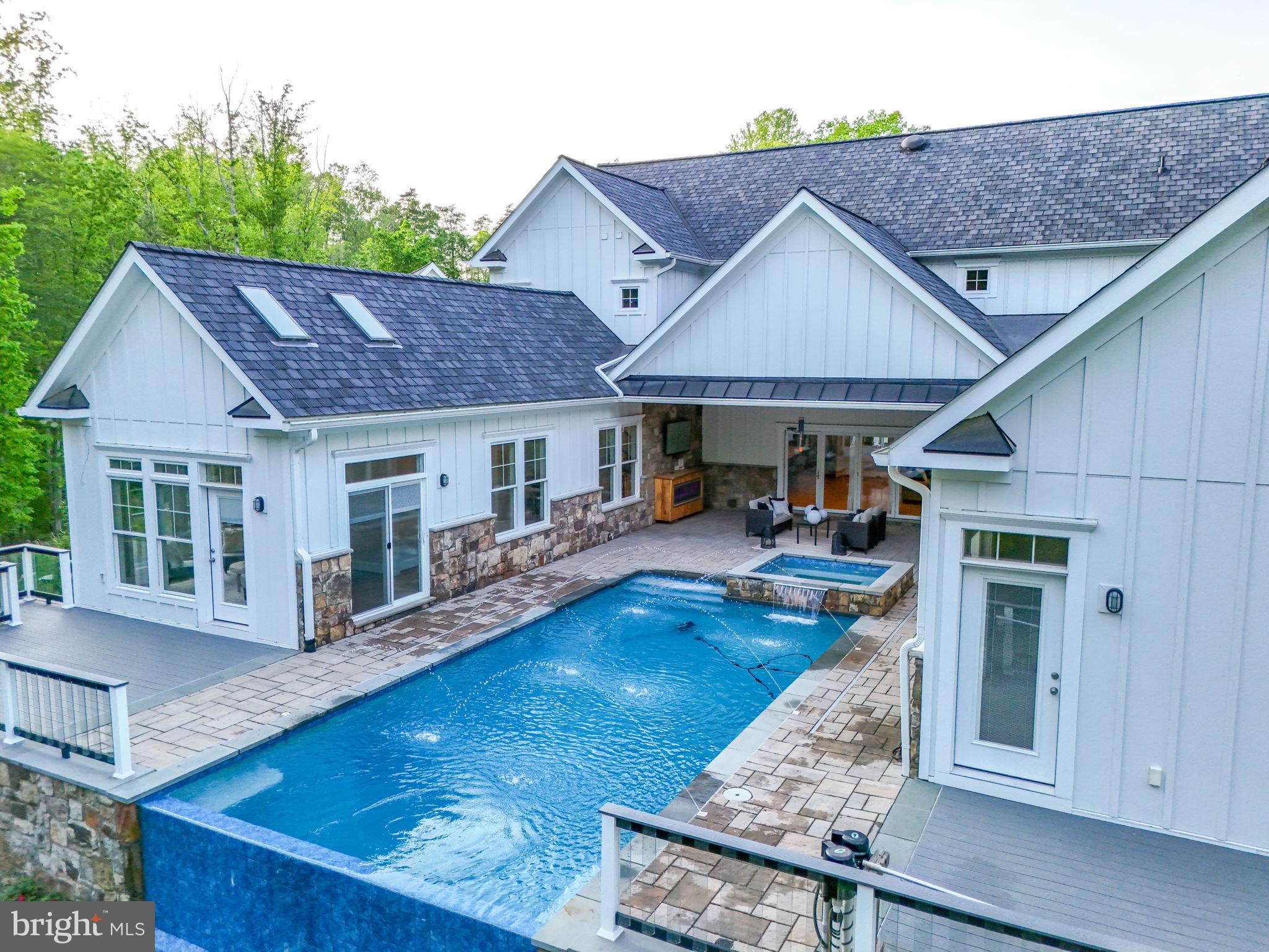 11607 Lawter Ln