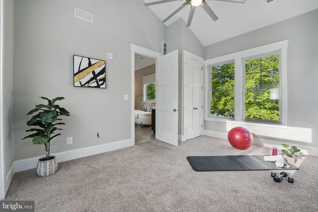 11607 Lawter Ln