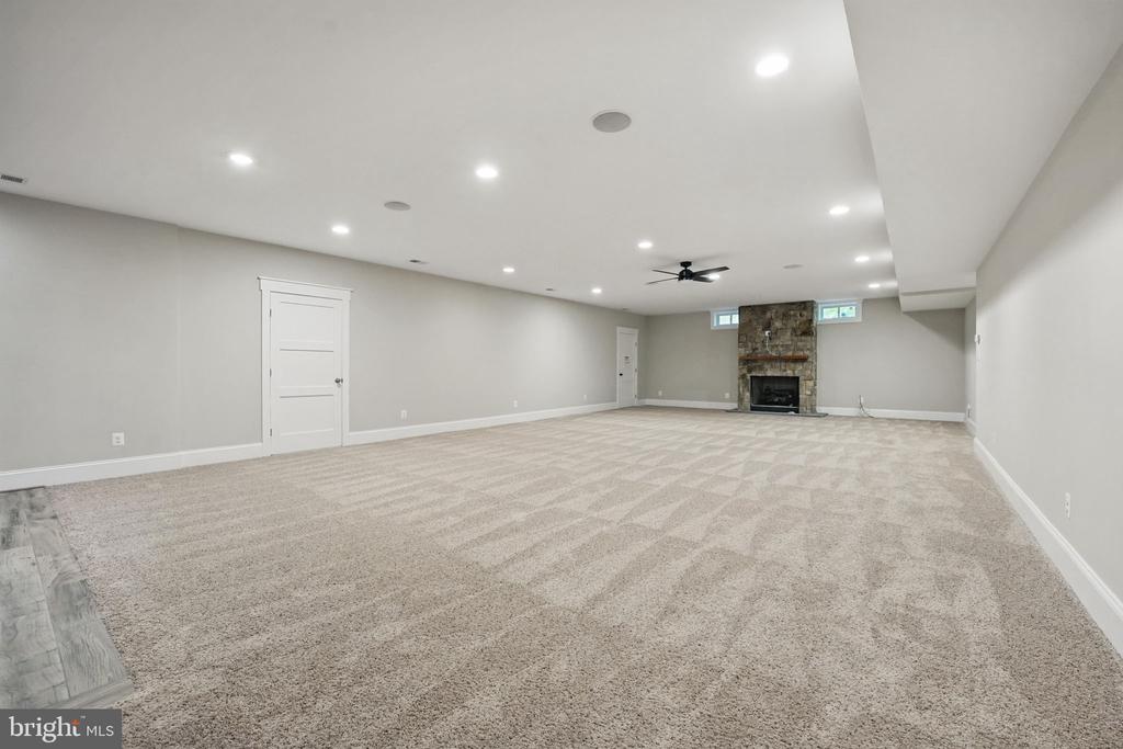 11607 Lawter Ln