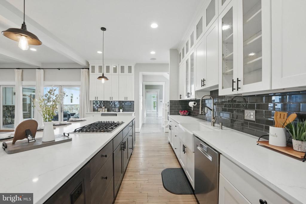 11607 Lawter Ln