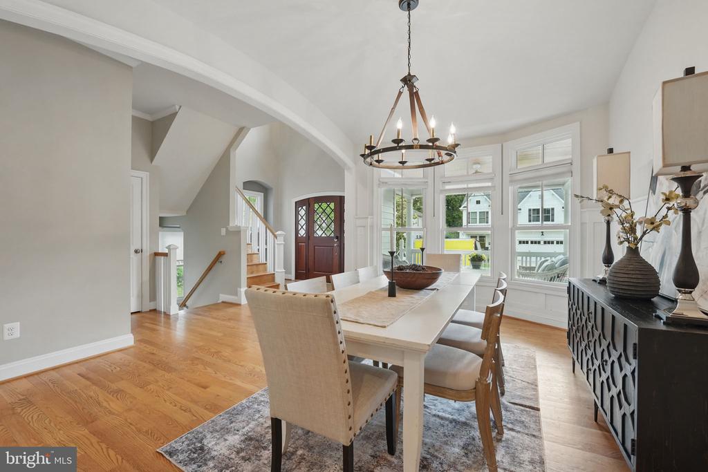 204 Elm St SW