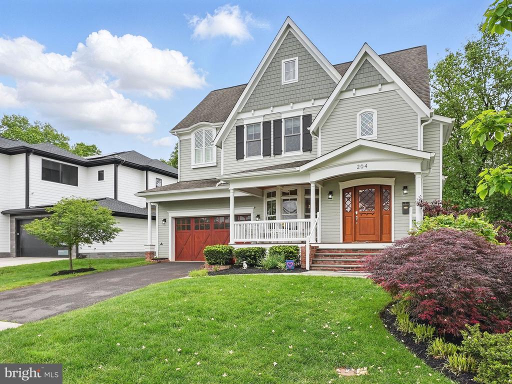 204 Elm St SW
