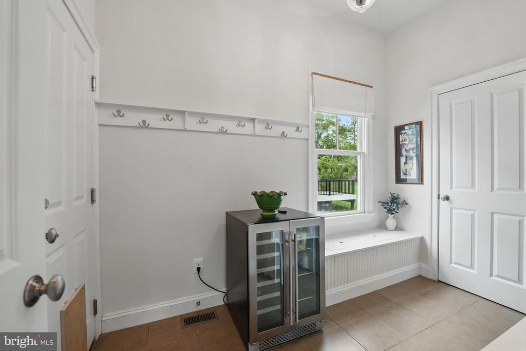 204 Elm St SW