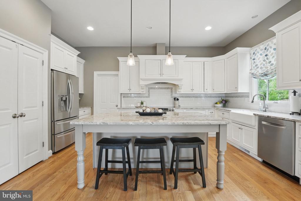 204 Elm St SW