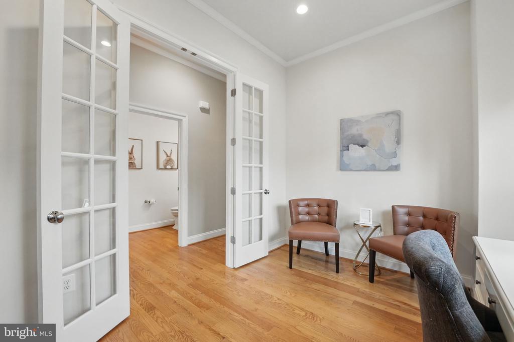 204 Elm St SW