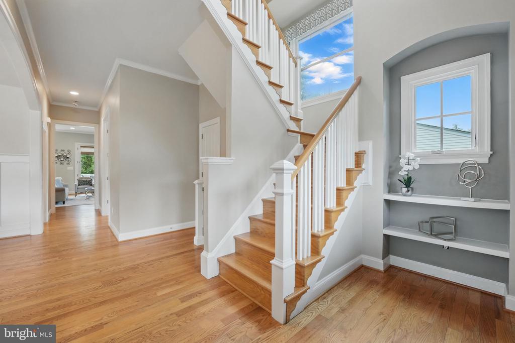 204 Elm St SW